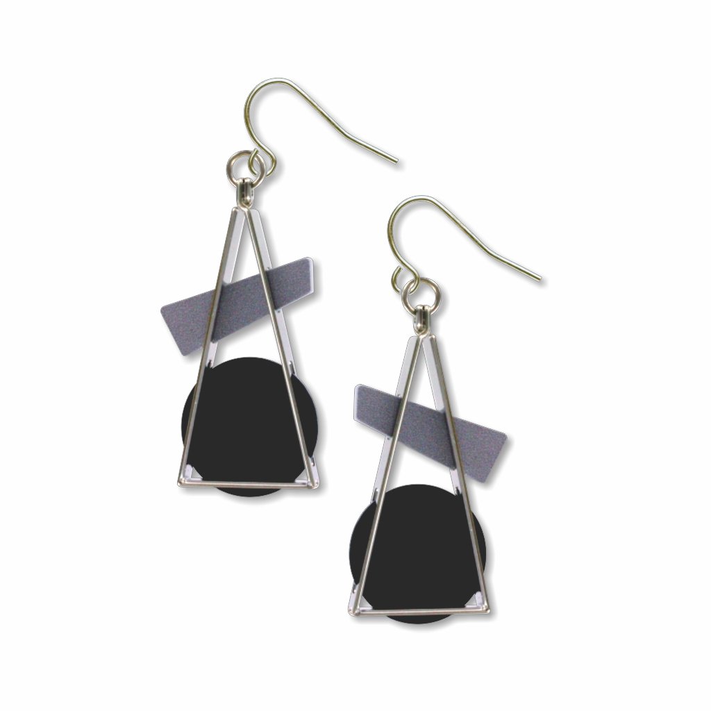 triangle-at-rest-black-earrings-photo