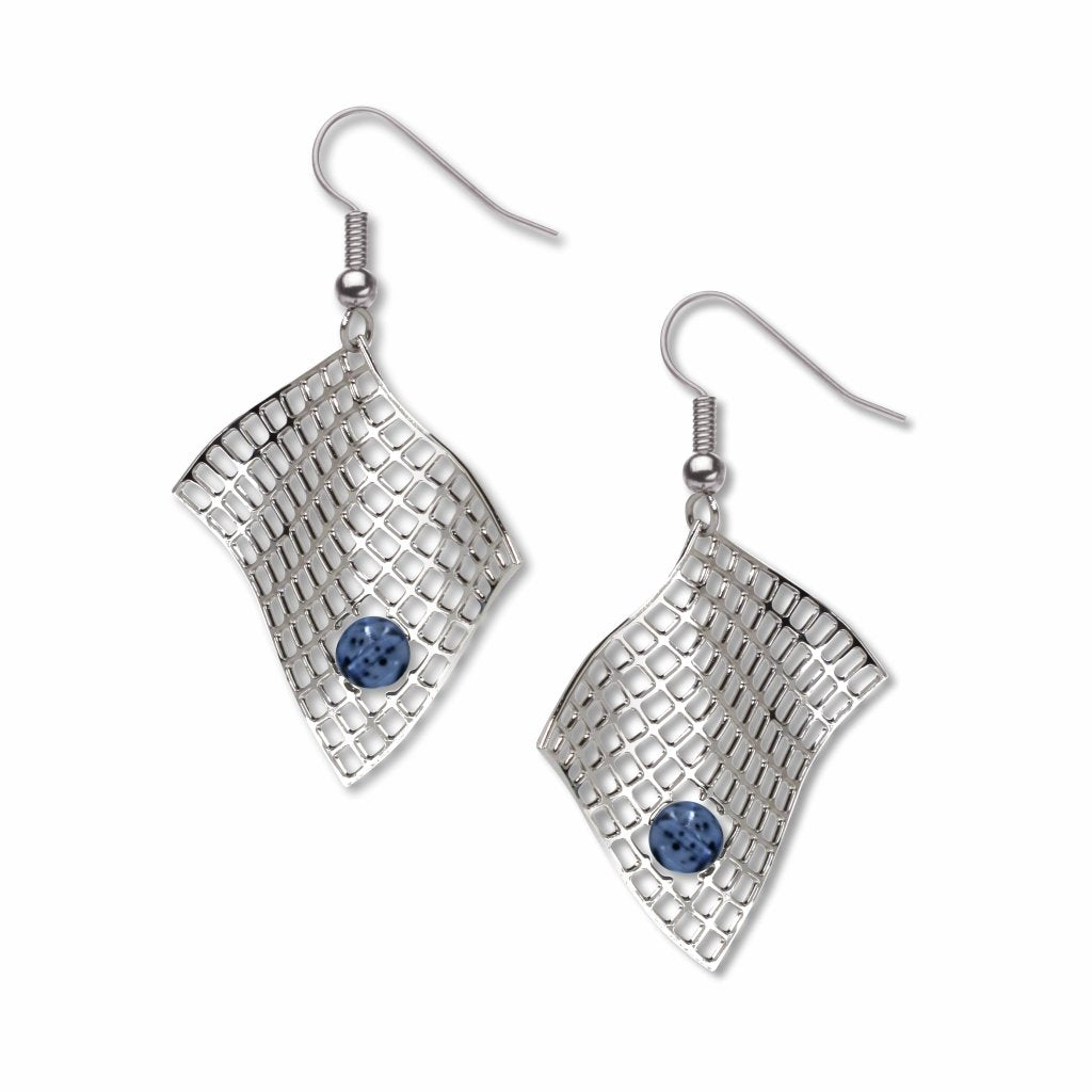 diamond-armchair-sapphire-bead-earrings-photo